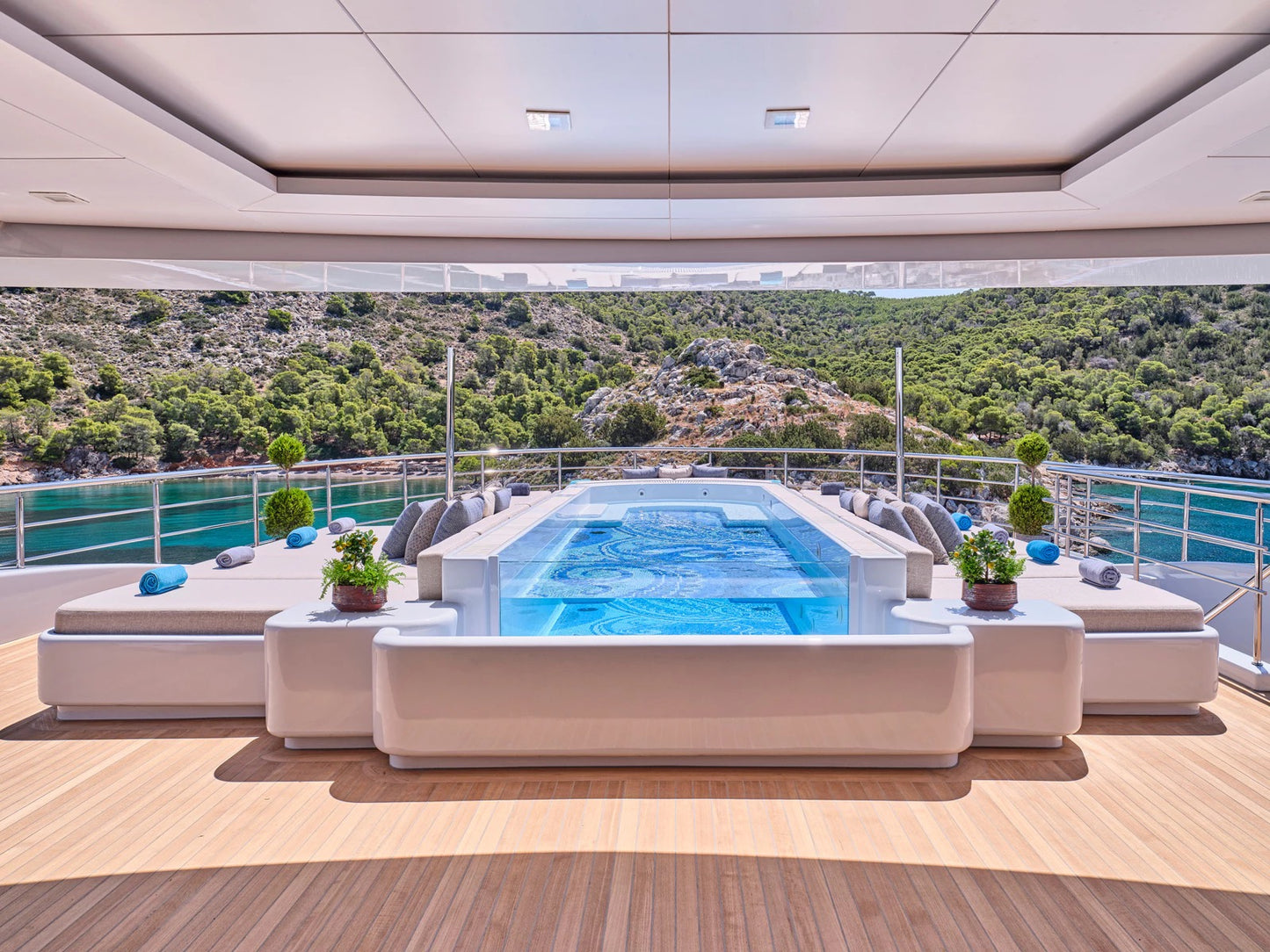 O'PTASIA Golden Yachts 85m/279' Superyacht