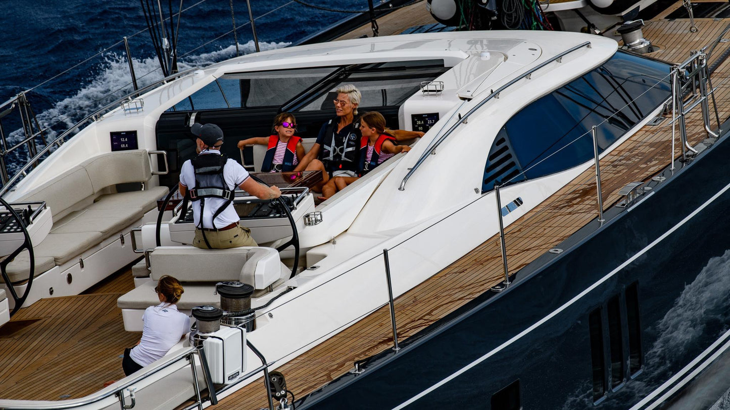 OYSTER 885 Oyster Yachts 27.08m/88’10” Sailing Yacht