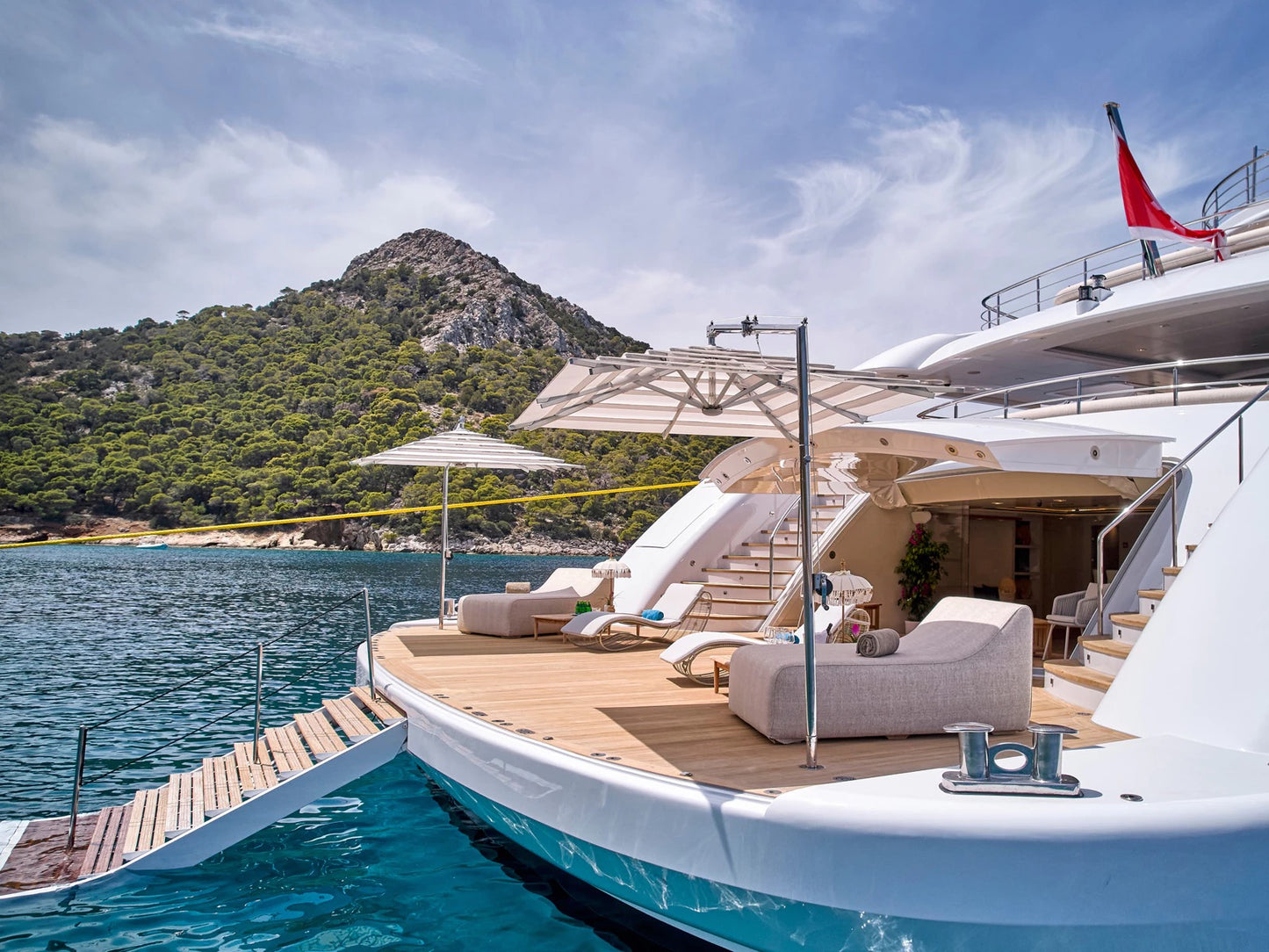 O'PTASIA Golden Yachts 85m/279' Superyacht